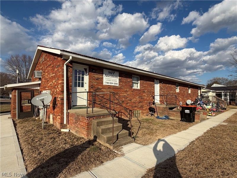 91 E 5th Street, Frazeysburg, OH 43822 Photo 3