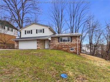 5206 Hammons Drive, Charleston, WV 25313