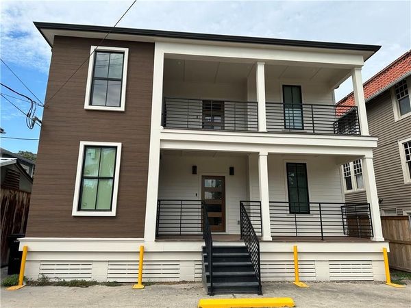 7115 FRERET Street , New Orleans, LA 70118