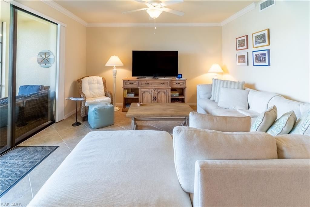 9517 Avellino Way, Unit 2214, Naples, FL 34113 Photo