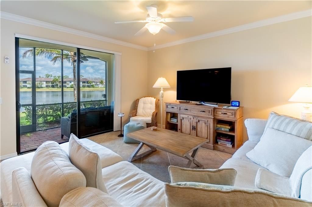 9517 Avellino Way, Unit 2214, Naples, FL 34113 Photo