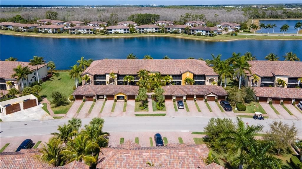 9517 Avellino Way, Unit 2214, Naples, FL 34113 Photo