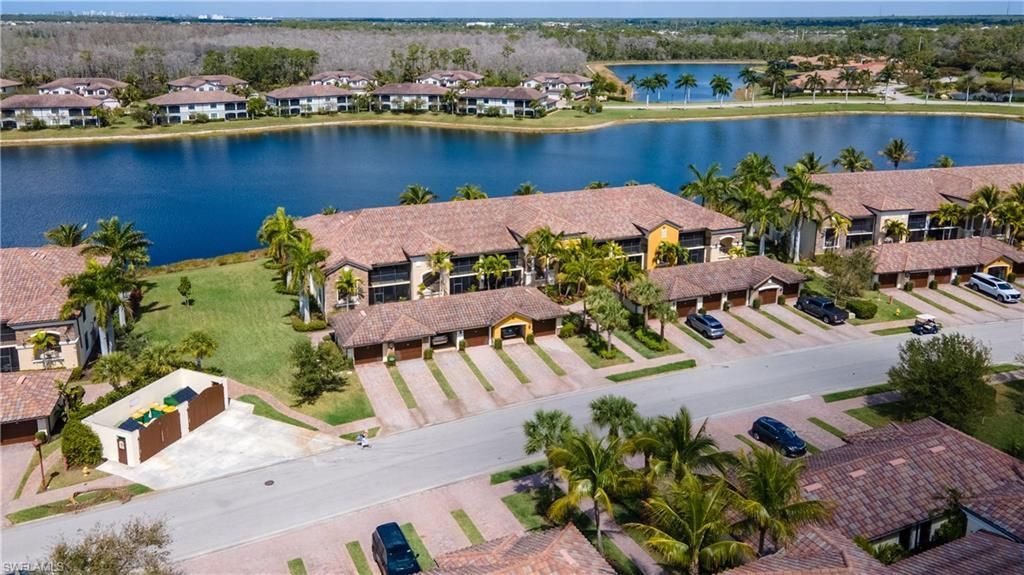 9517 Avellino Way, Unit 2214, Naples, FL 34113 Photo