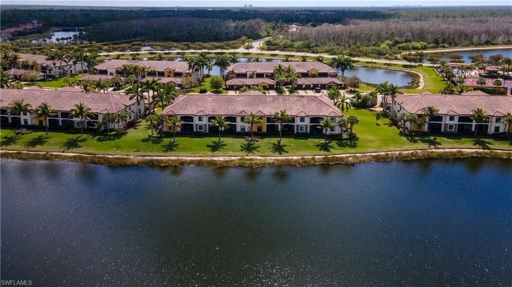 9517 Avellino Way, Unit 2214, Naples, FL 34113 Photo