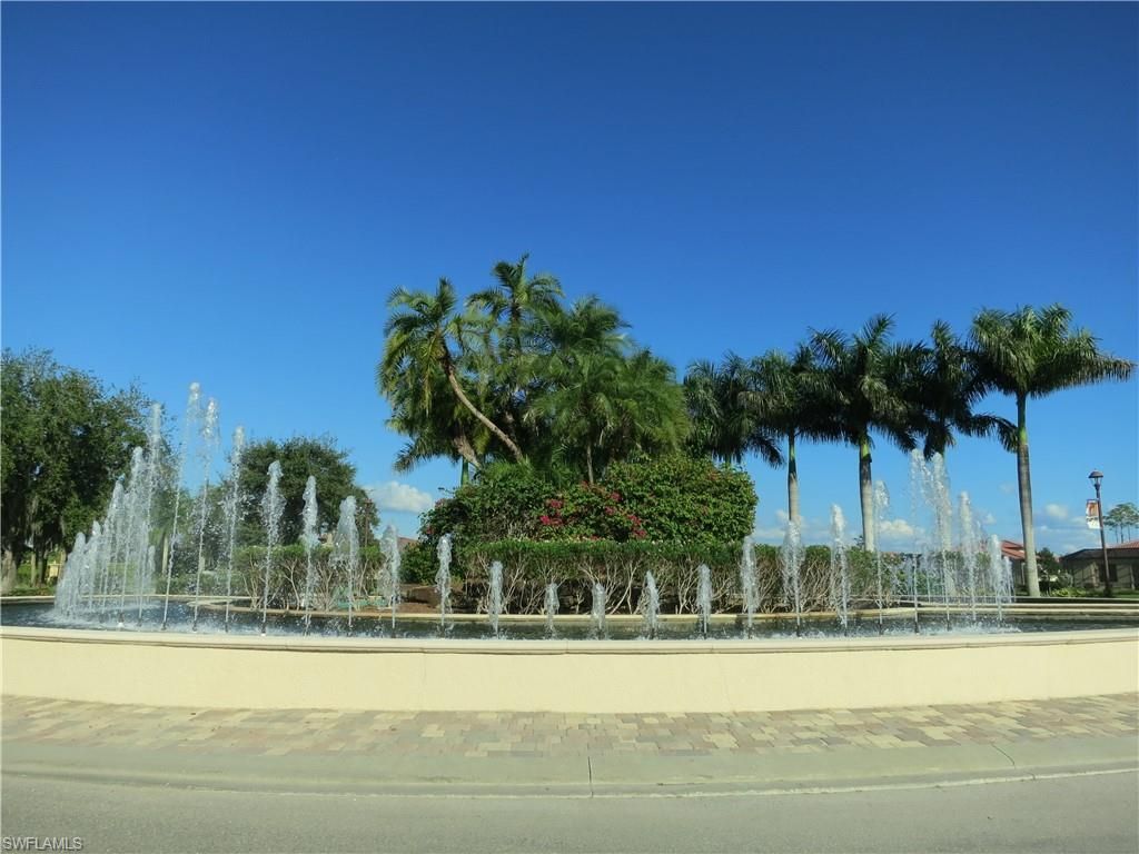 9517 Avellino Way, Unit 2214, Naples, FL 34113 Photo