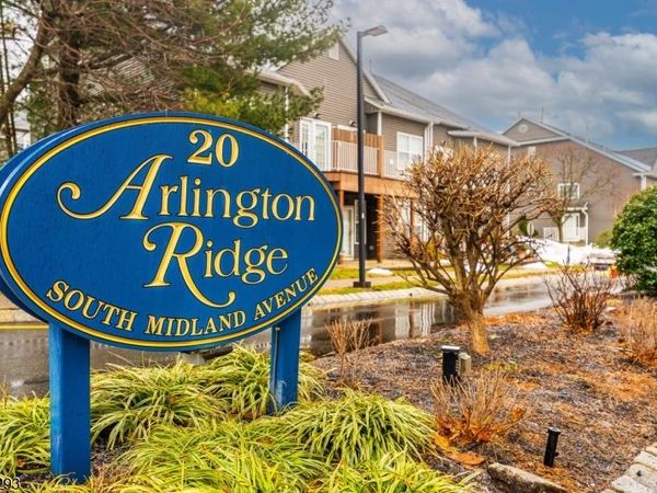 20 S Midland Ave, Kearny, NJ 07032