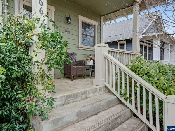 566 Edwards Rd, Monmouth, OR 97361