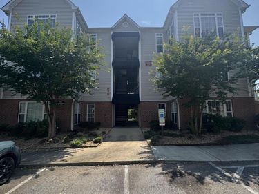 2520 Friedland Place, Unit 201, Raleigh, NC 27617