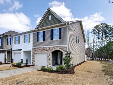 1000 Sweet Woodruff Drive, Zebulon, NC 27597