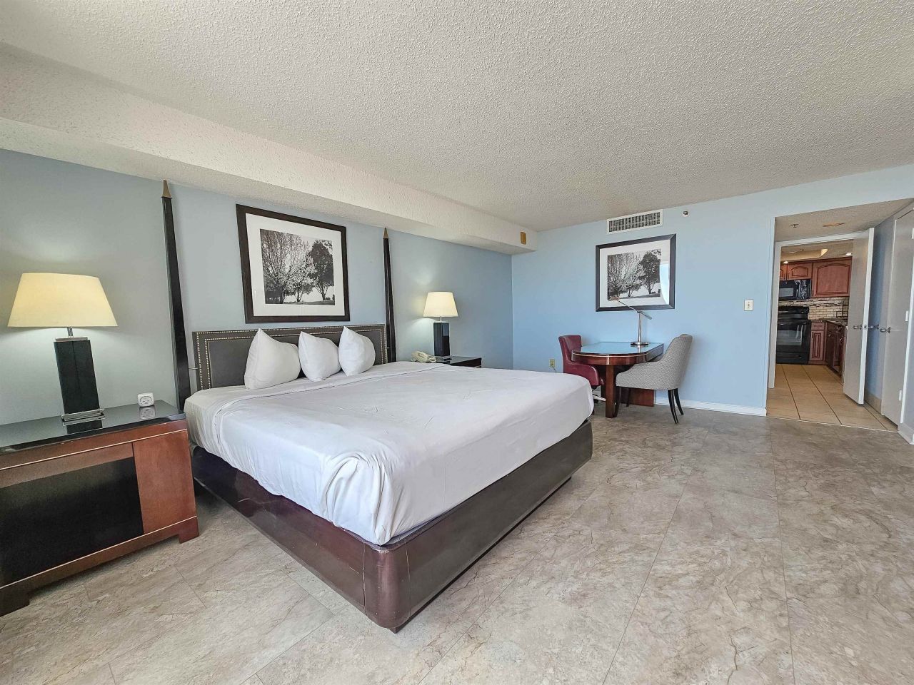 9820 Queensway Blvd.  Photo 20