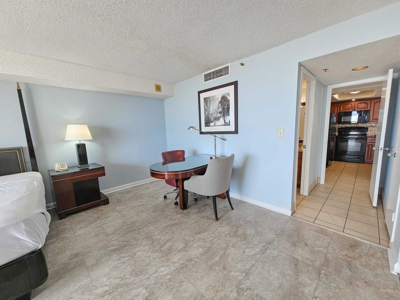 9820 Queensway Blvd.  Photo 22