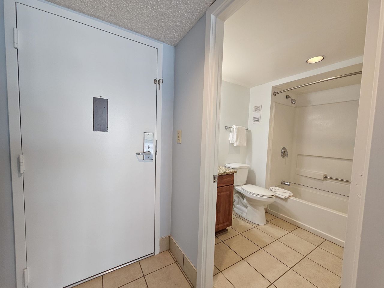 9820 Queensway Blvd.  Photo 34