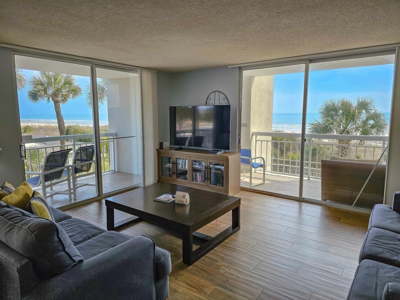 9820 Queensway Blvd.  Photo 7