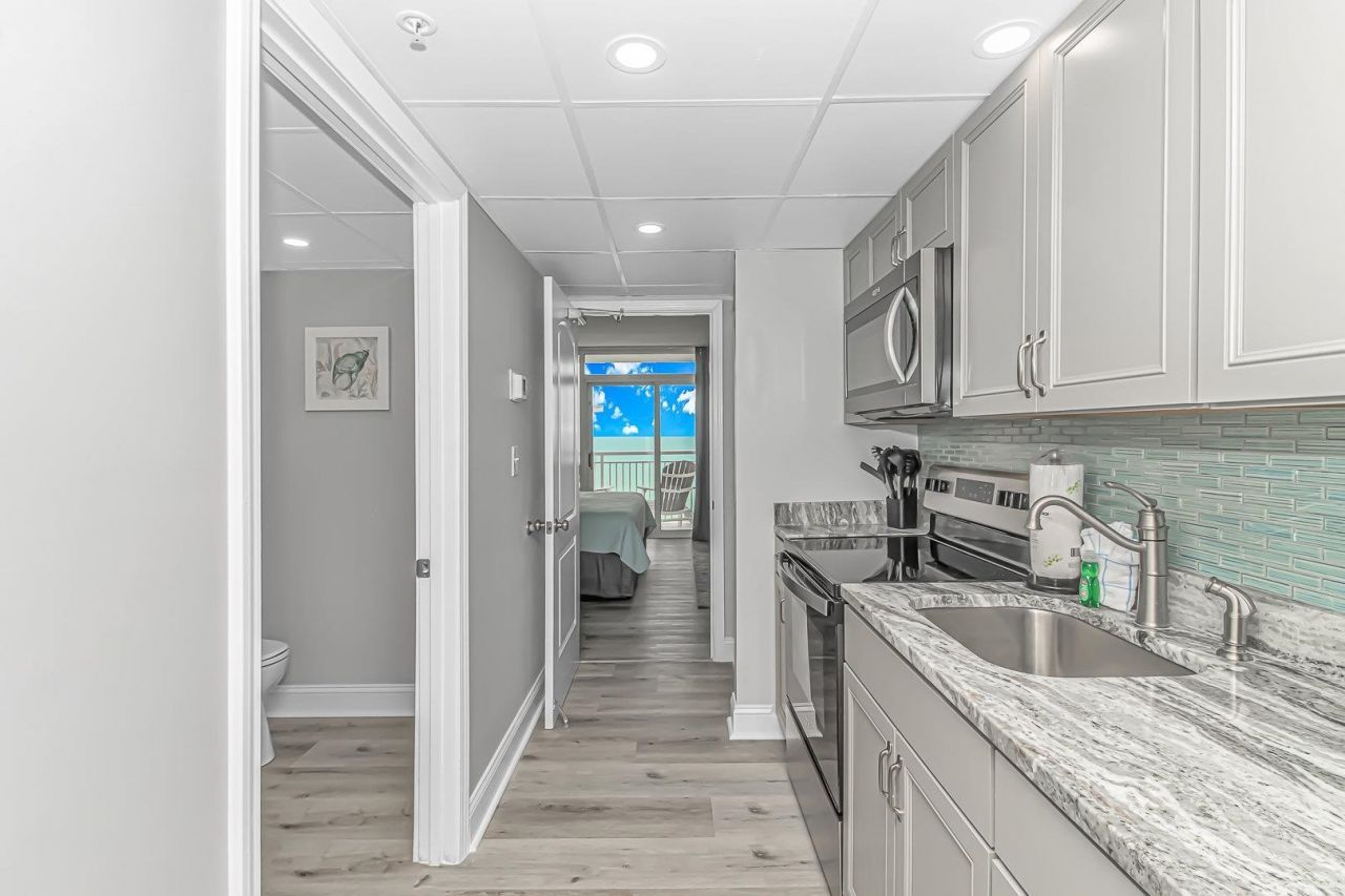 2000 N Ocean Blvd. Photo 11