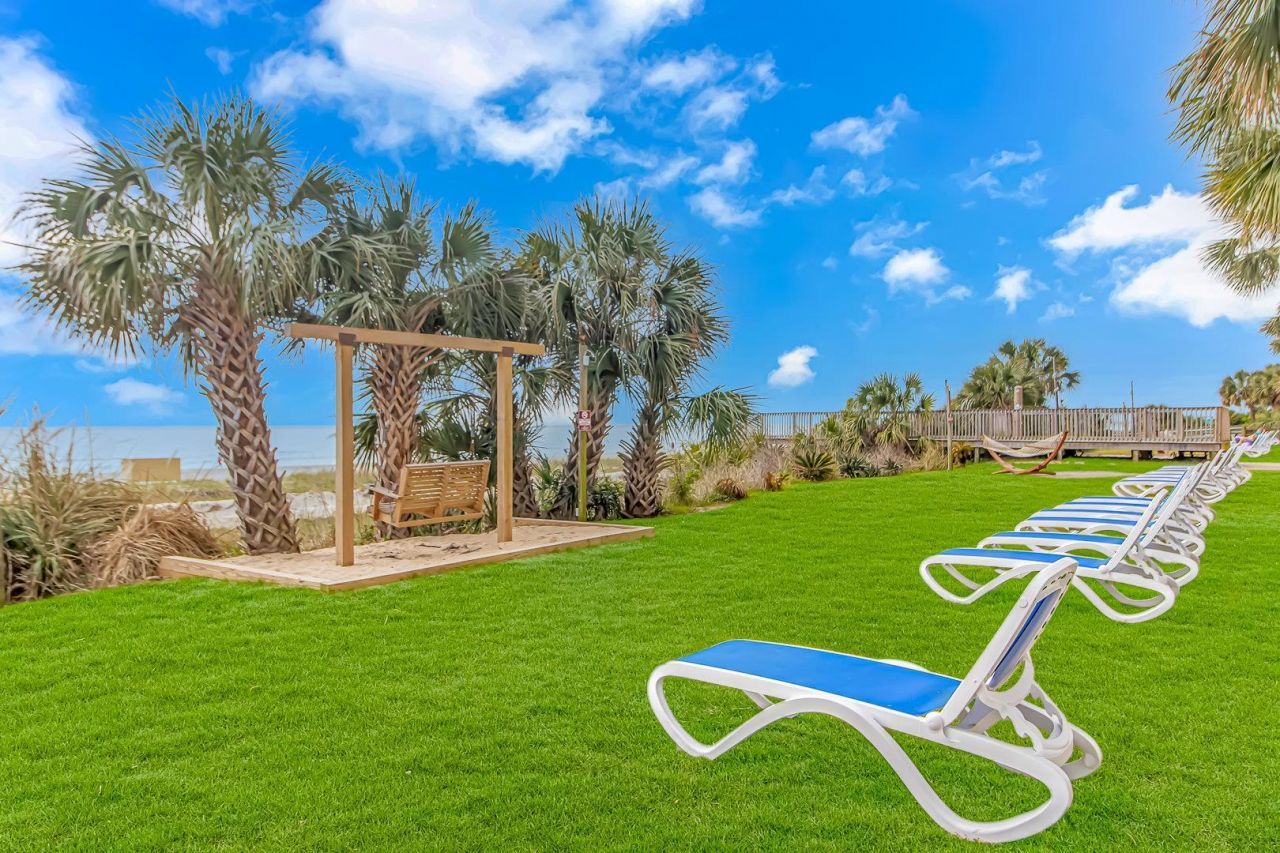 2000 N Ocean Blvd. Photo 21