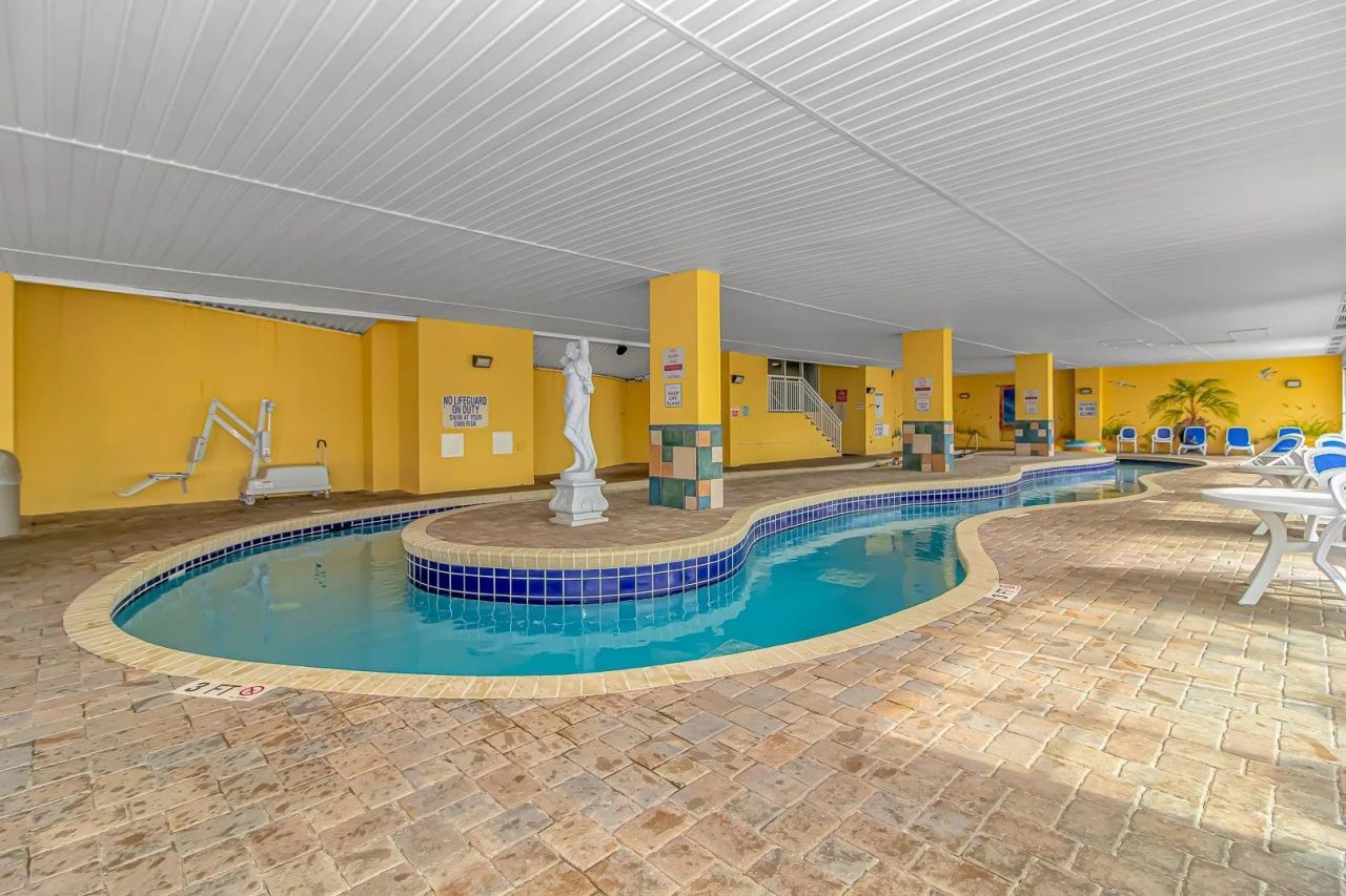 2000 N Ocean Blvd. Photo 27