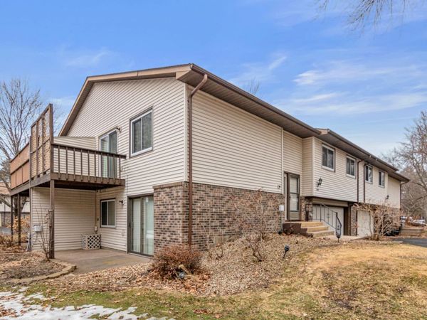 1349 Ashland Place, Cambridge, MN 55008