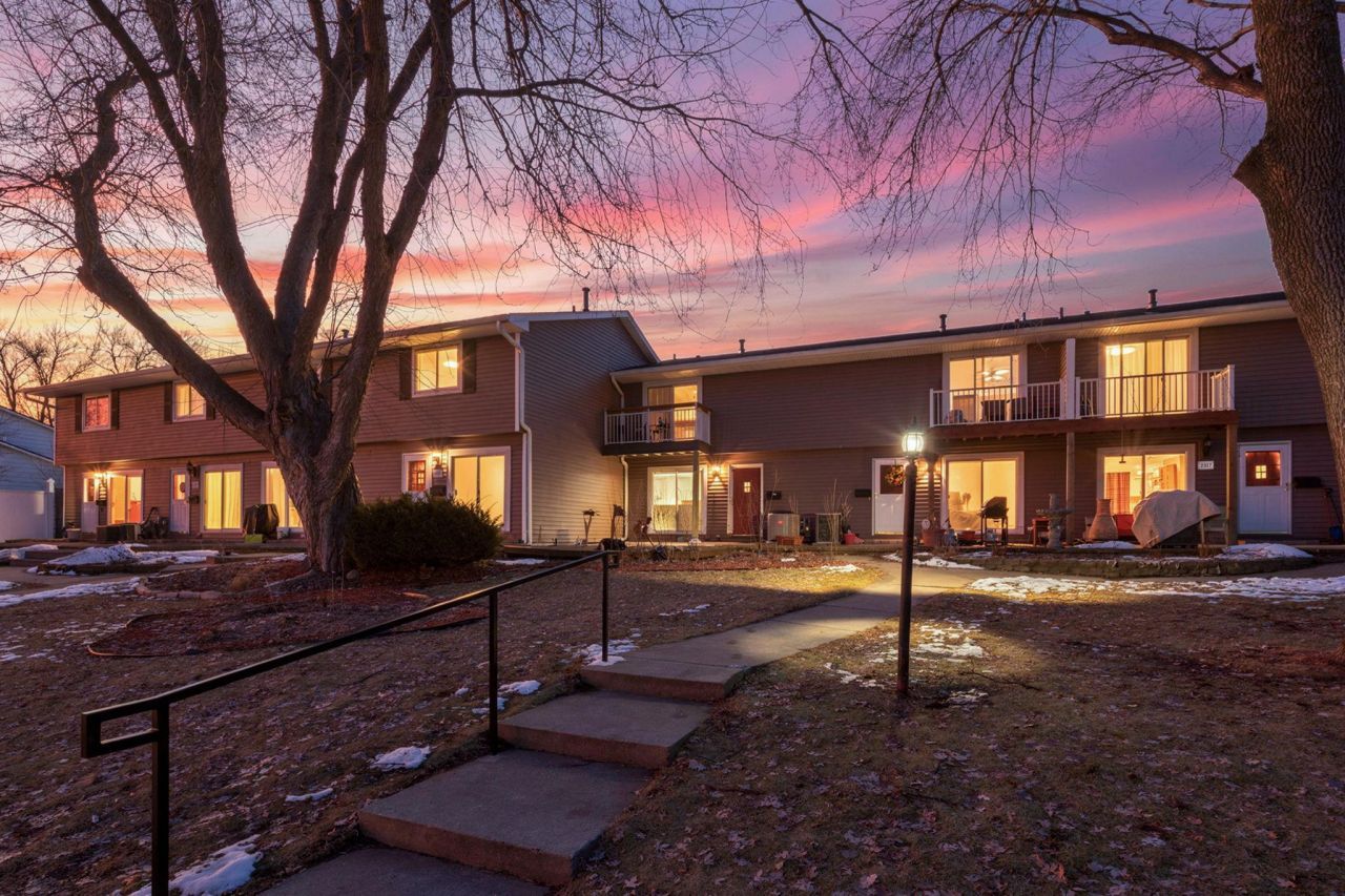 2313 Hampshire Avenue S, Saint Louis Park, MN 55426 Main Photo