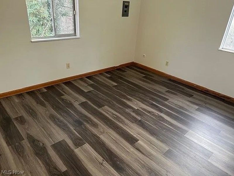 1804-1808 Cromwell Drive, Akron, OH 44313 Photo 2