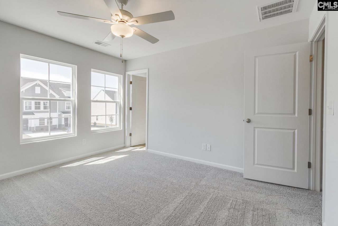 3045 Harborview Drive Photo 16