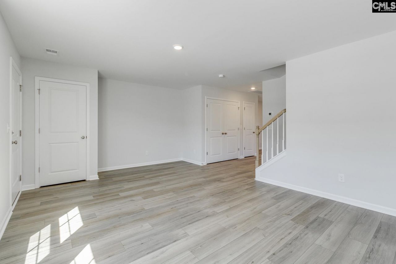 3045 Harborview Drive Photo 5