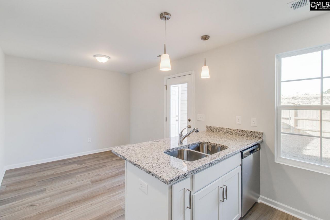 3045 Harborview Drive Photo 8