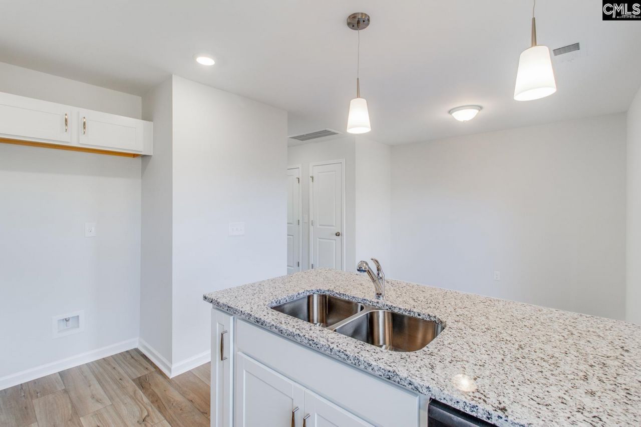 3045 Harborview Drive Photo 9