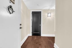 222 S Plaza Court photo 4