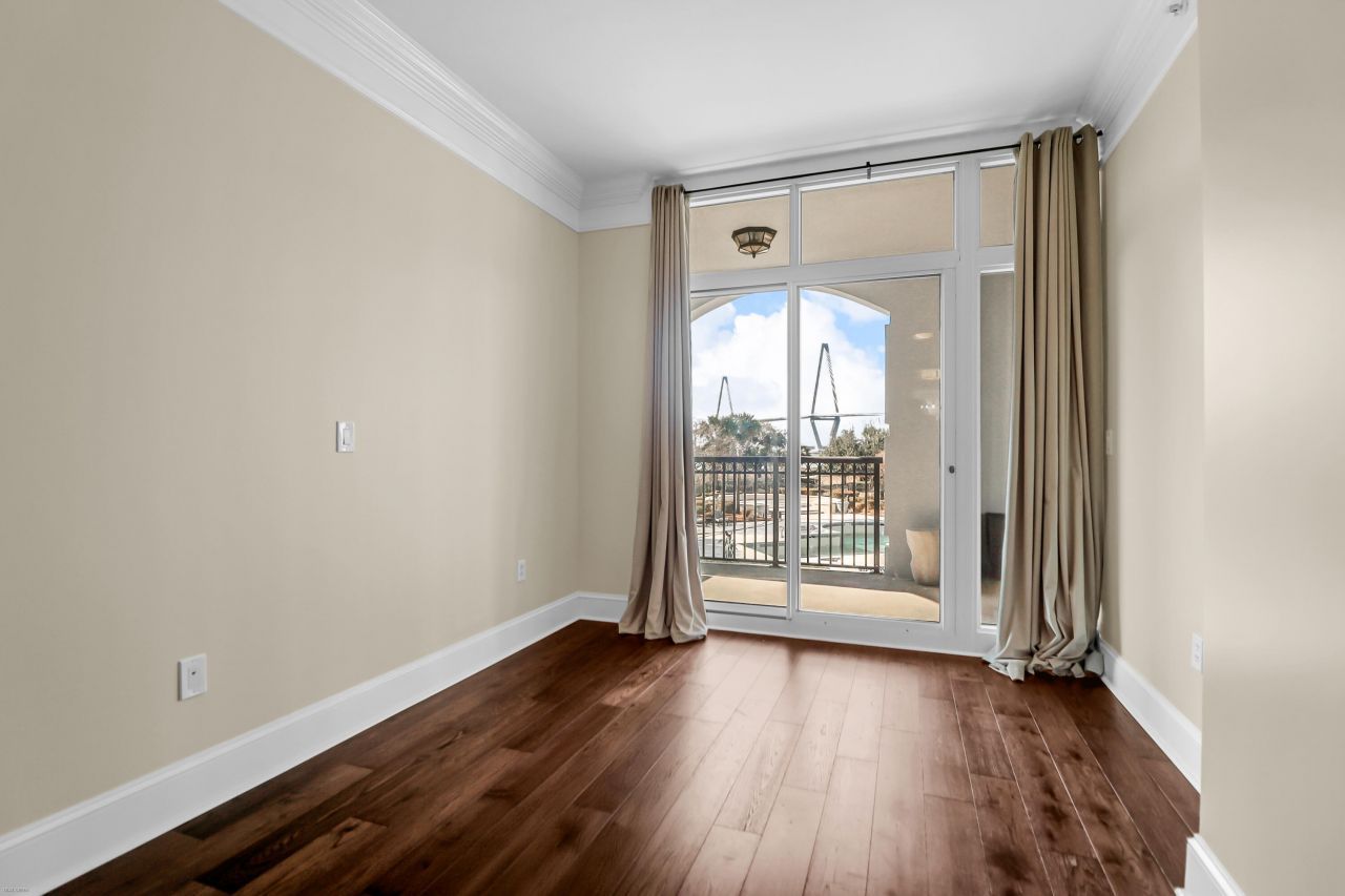 222 S Plaza Court Photo 20