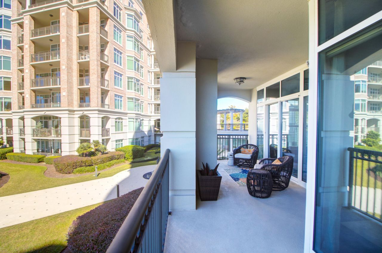 222 S Plaza Court Photo 33