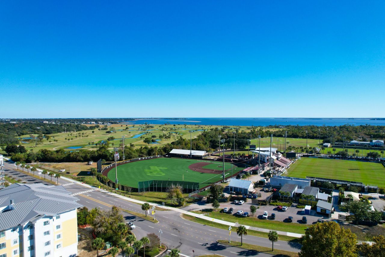 222 S Plaza Court Photo 36