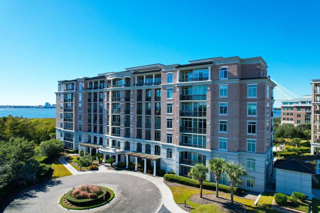 222 S Plaza Court Photo 38