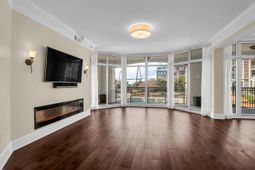 222 S Plaza Court photo 4