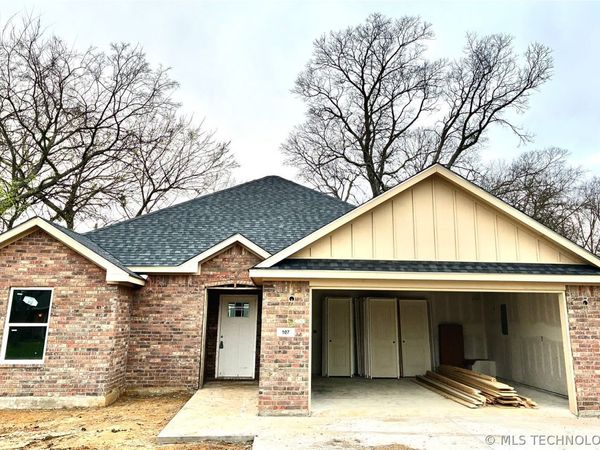 107 Jones Street , Calera, OK 74730