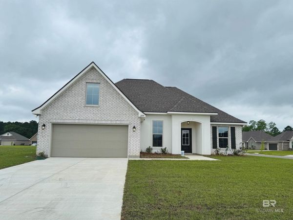 21195 Carlsberg Drive, Robertsdale, AL 36567