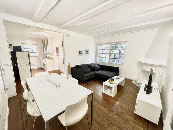 439 15th St , Unit 18, Miami Beach, FL 33139