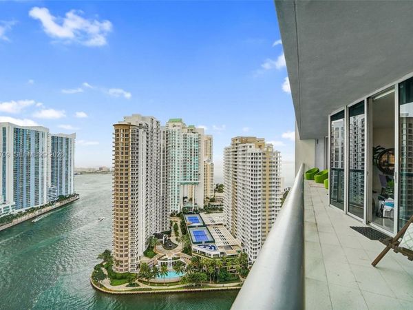 495 Brickell Ave, Unit 2804, Miami, FL 33131