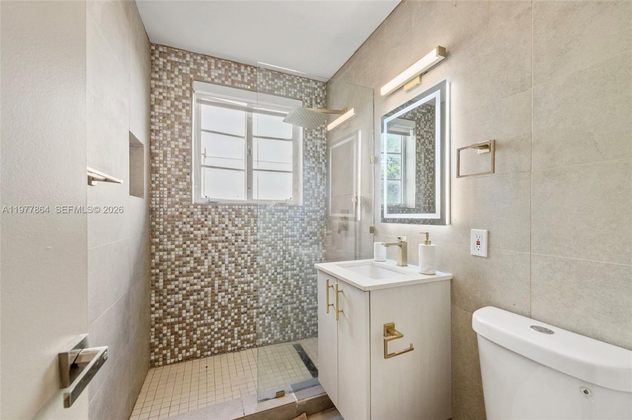 301 86th St, Unit 311-2, Miami Beach, FL 33141 Photo