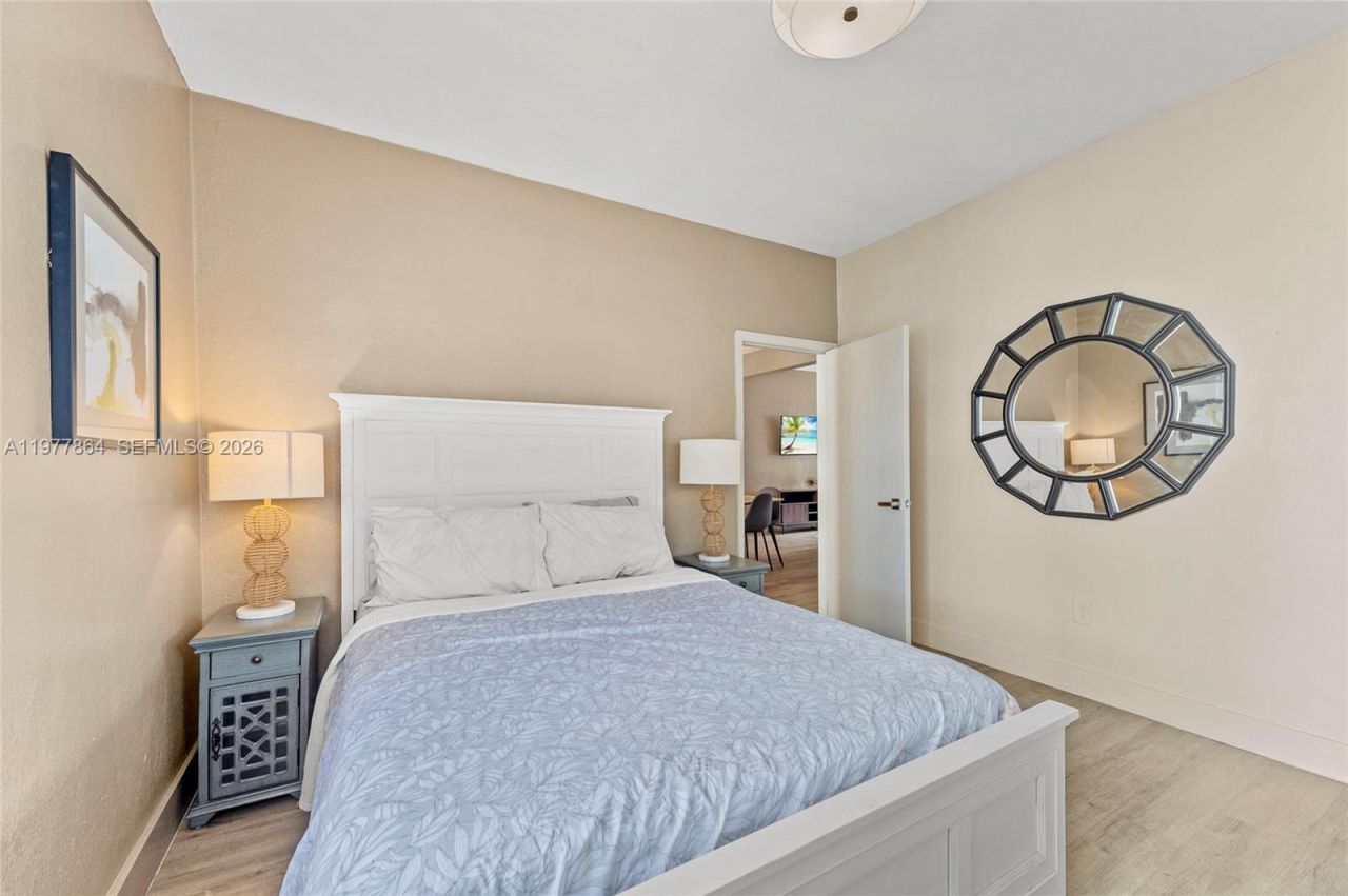 301 86th St, Unit 311-2, Miami Beach, FL 33141 Photo