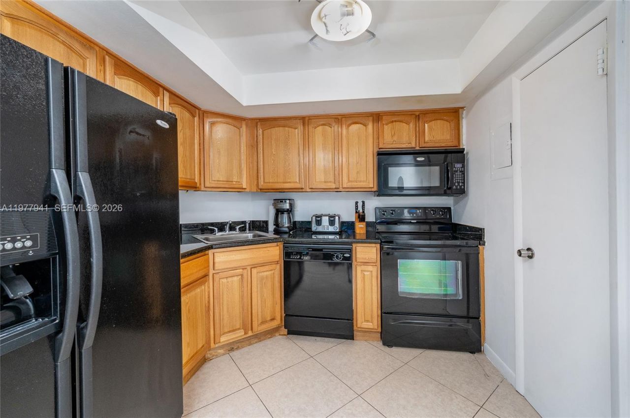 100 Golden Isles Dr , Unit 104, Hallandale Beach, FL 33009 Photo