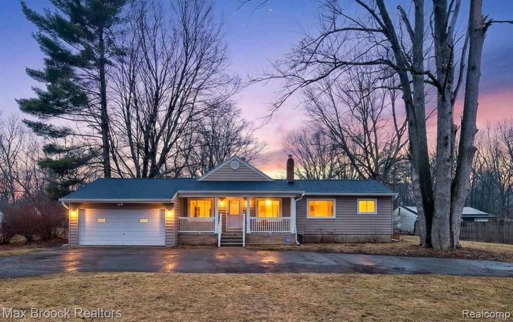 21516 Mcclung Avenue, Southfield, MI 48075 Main Photo