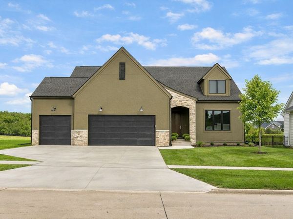 11265 Twilight Drive, West Des Moines, IA 50266