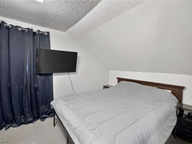 1528 22nd Street NE, Canton, OH 44714 Photo 9