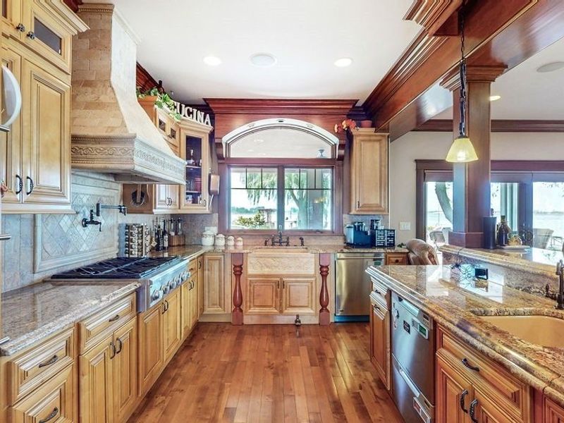 1431 Cedar Point Road, Sandusky, OH 44870 Photo 8