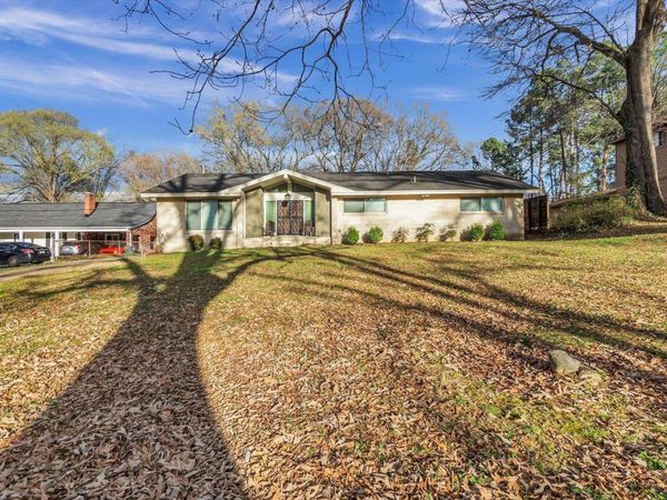 3692 LAKEVIEW DR, Memphis, TN 38116