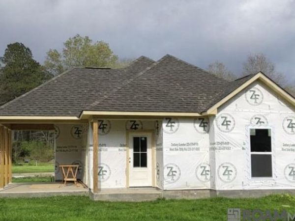24905 Shanklin Dr, Zachary, LA 70791