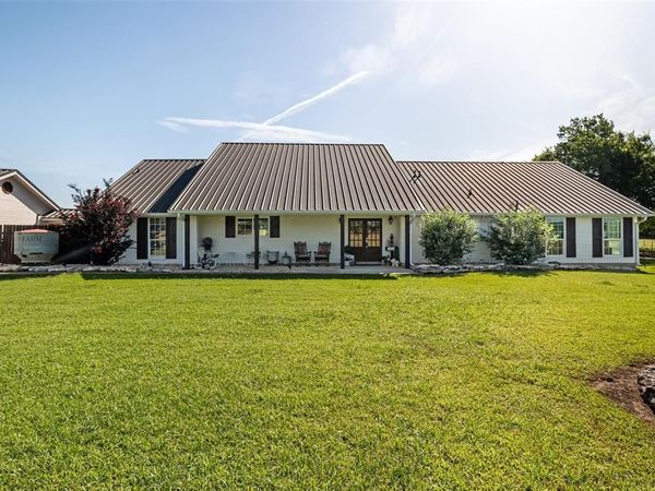 5100 Highway 144 , Walnut Springs, TX 76690