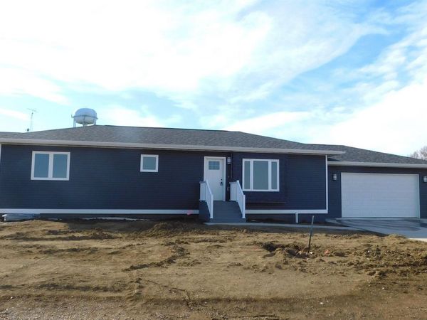 103 Southern Heights Circle, Schleswig, IA 51461