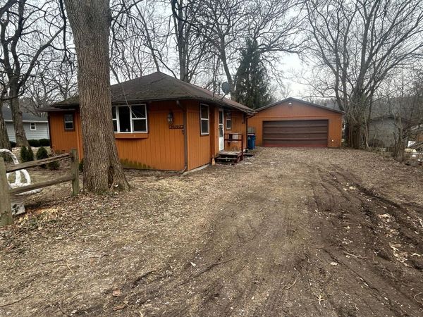 8919 W 142nd Avenue , Cedar Lake, IN 46303