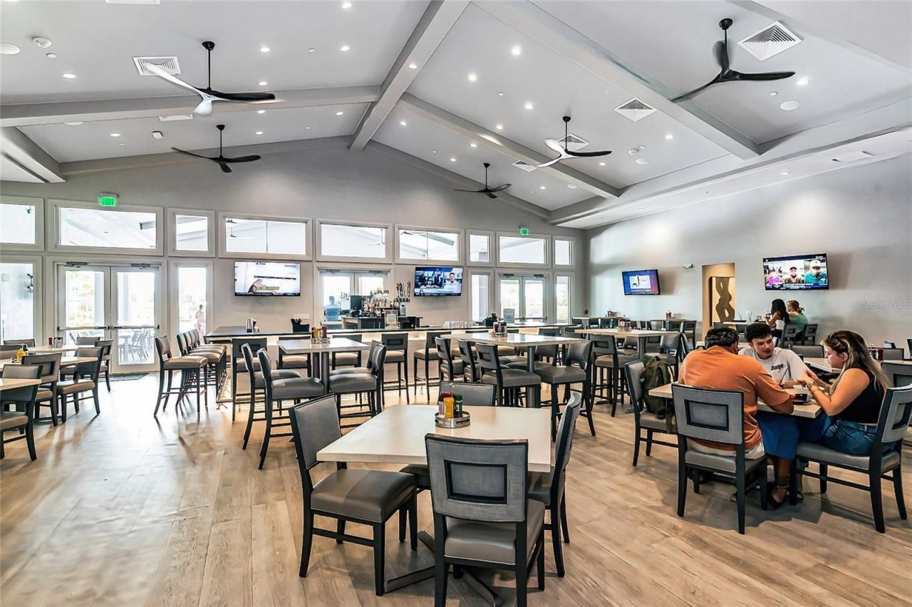 15135 Oxford Grey Drive, Bradenton, FL 34211 Photo